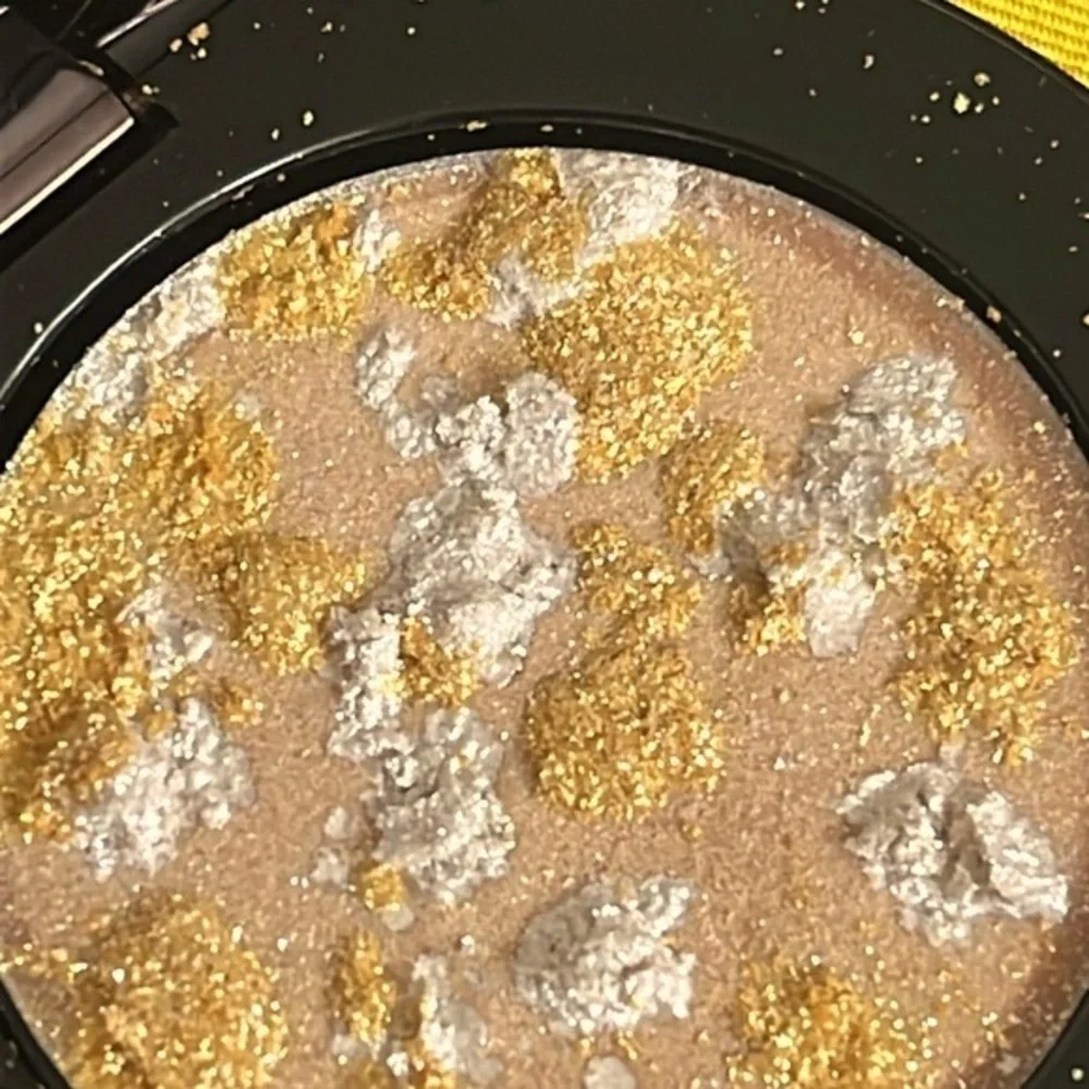 Brand New Bodyography Cream Shadow Glitz Pigmented Metallic Sparkly Gold Neutral
